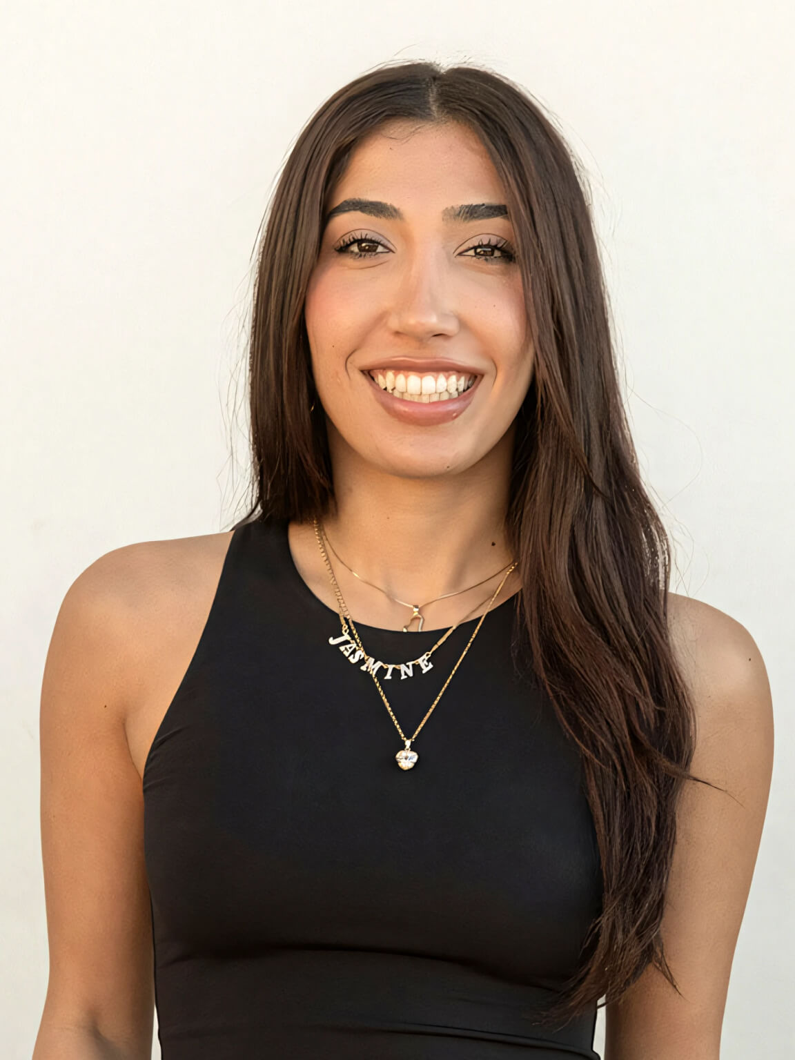 Headshot of Jasmine Behnam